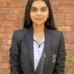 "صنفِ نازک ہوں مگر لکیر کی فقیر نہیں" از کہکشاں ابرار — ایک نہایت خوبصورت، گہری اور متاثرکن تحریر ہے جو خواتین کے عزم، خودی، اور معاشرتی جدوجہد کو ایک ذاتی مگر آفاقی انداز میں بیان کرتی ہے۔ ytu